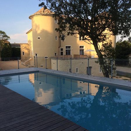 Appartement 4 Personnes Dans Chateau Avec Piscine Lussan  Екстер'єр фото