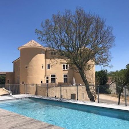 Appartement 4 Personnes Dans Chateau Avec Piscine Lussan  Екстер'єр фото